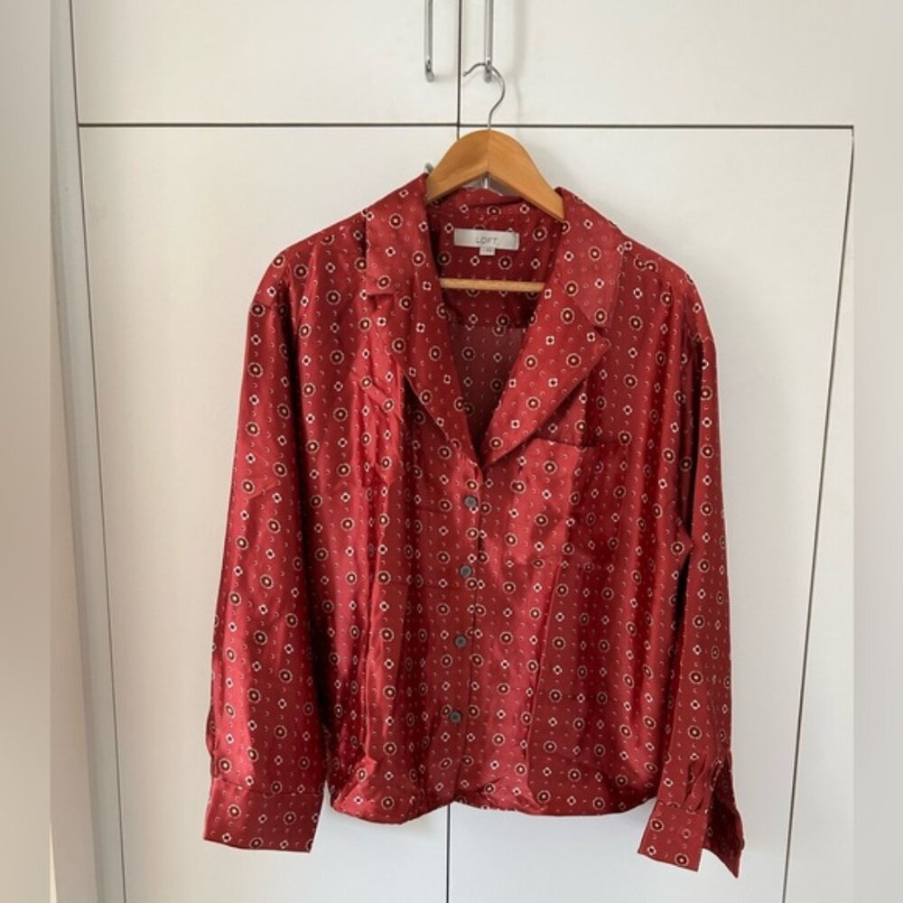 LOFT pink Floral print Satin Shirt sz L